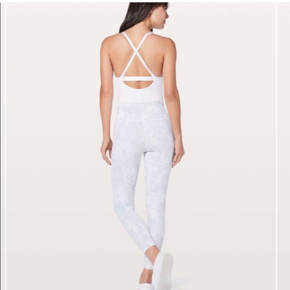 Lululemon The Easy bodysuit size 2 - Picture 5 of 6